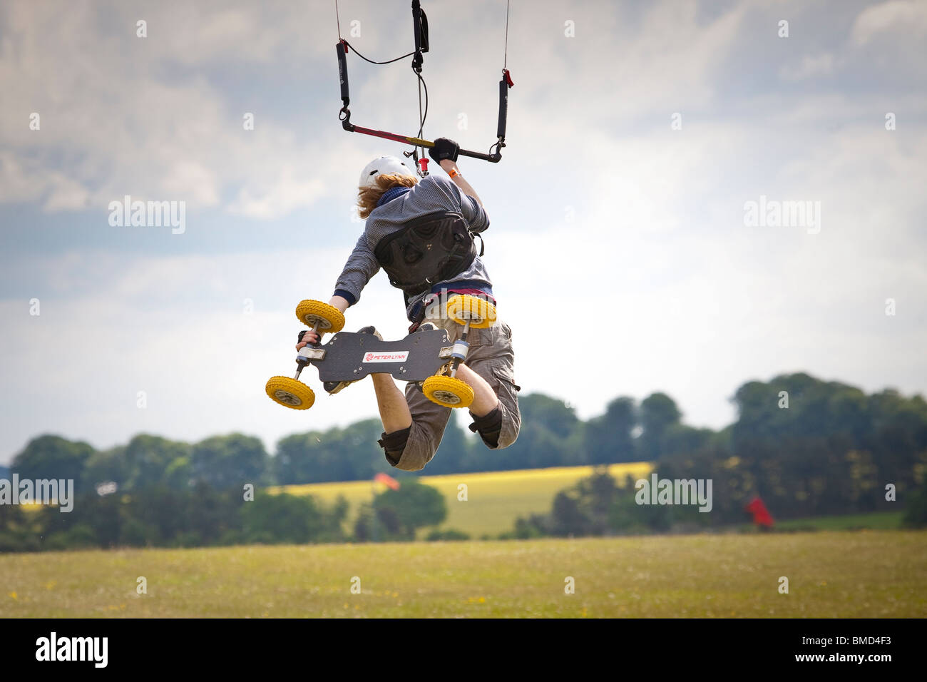 Middle Wallop Kite festival 2010, Kite landboarding and buggying on