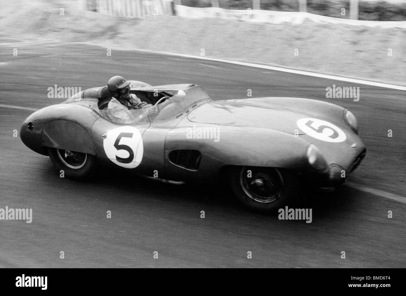 Carroll Shelby in Aston Martin DBR1, winner 1959 Le Mans 24 hour race Stock Photo - Alamy