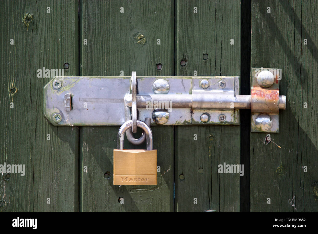 shed lock and bolt Stock Photo Alamy