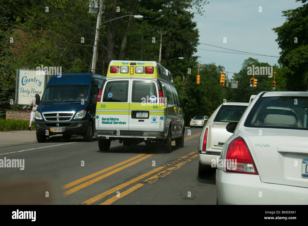 Ambulance on scene of accident hi-res stock photography and images - Alamy