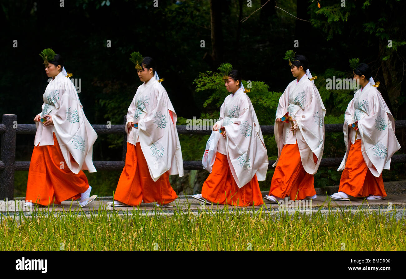 Japanese harvest ceremony hi-res stock photography and images - Alamy