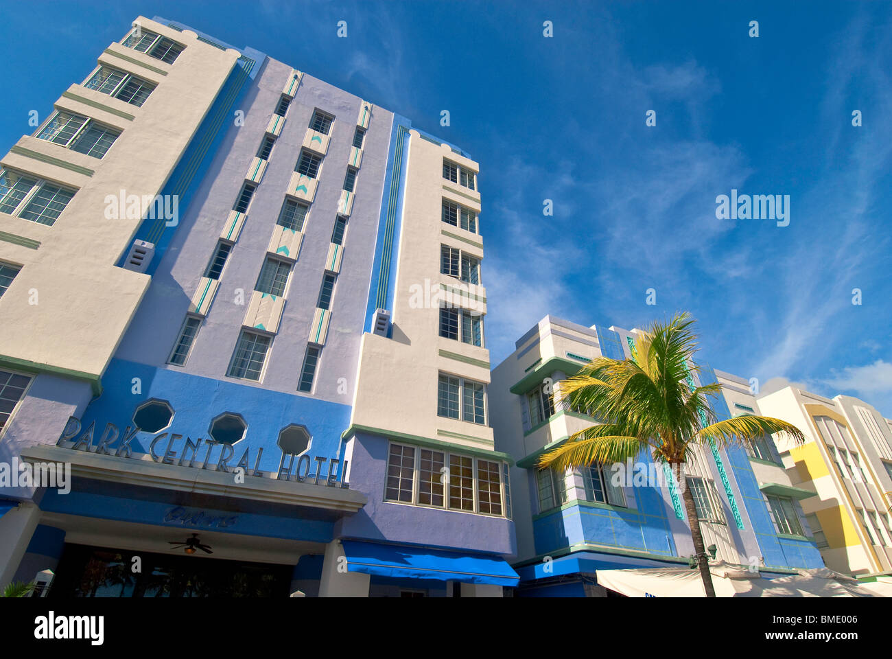 The Park Central Hotel on Ocean Drive in South Beach, Miami Beach ...