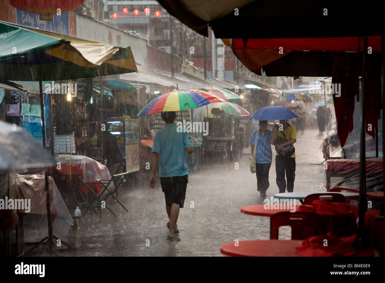 Petaling street market stall thunderstorm heavy rain Stock Photo