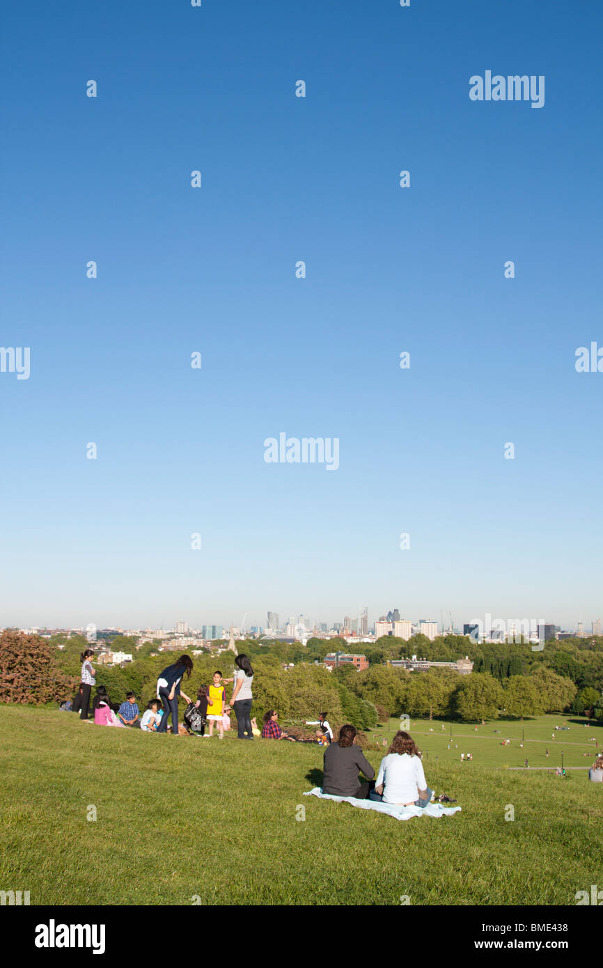 Couple blue sky uk Stock Photos and Images