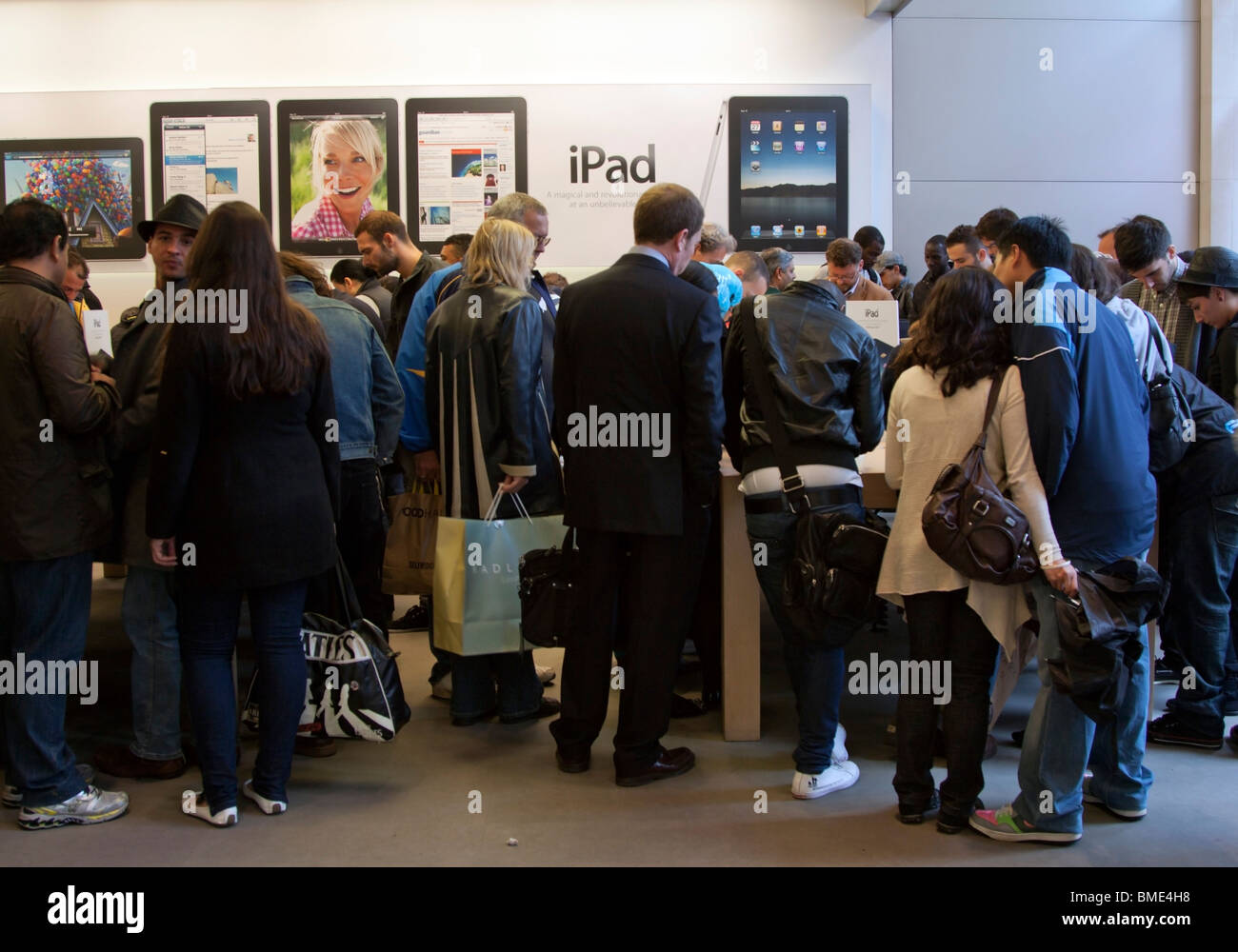 Apple Store - Regents Street - London Stock Photo
