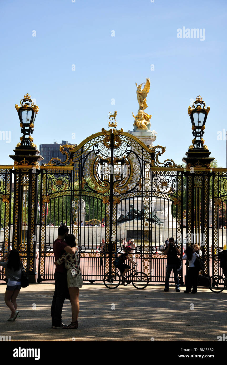 Canada Gate, Green Park, City of Westminster, Greater London, England, United Kingdom Stock Photo
