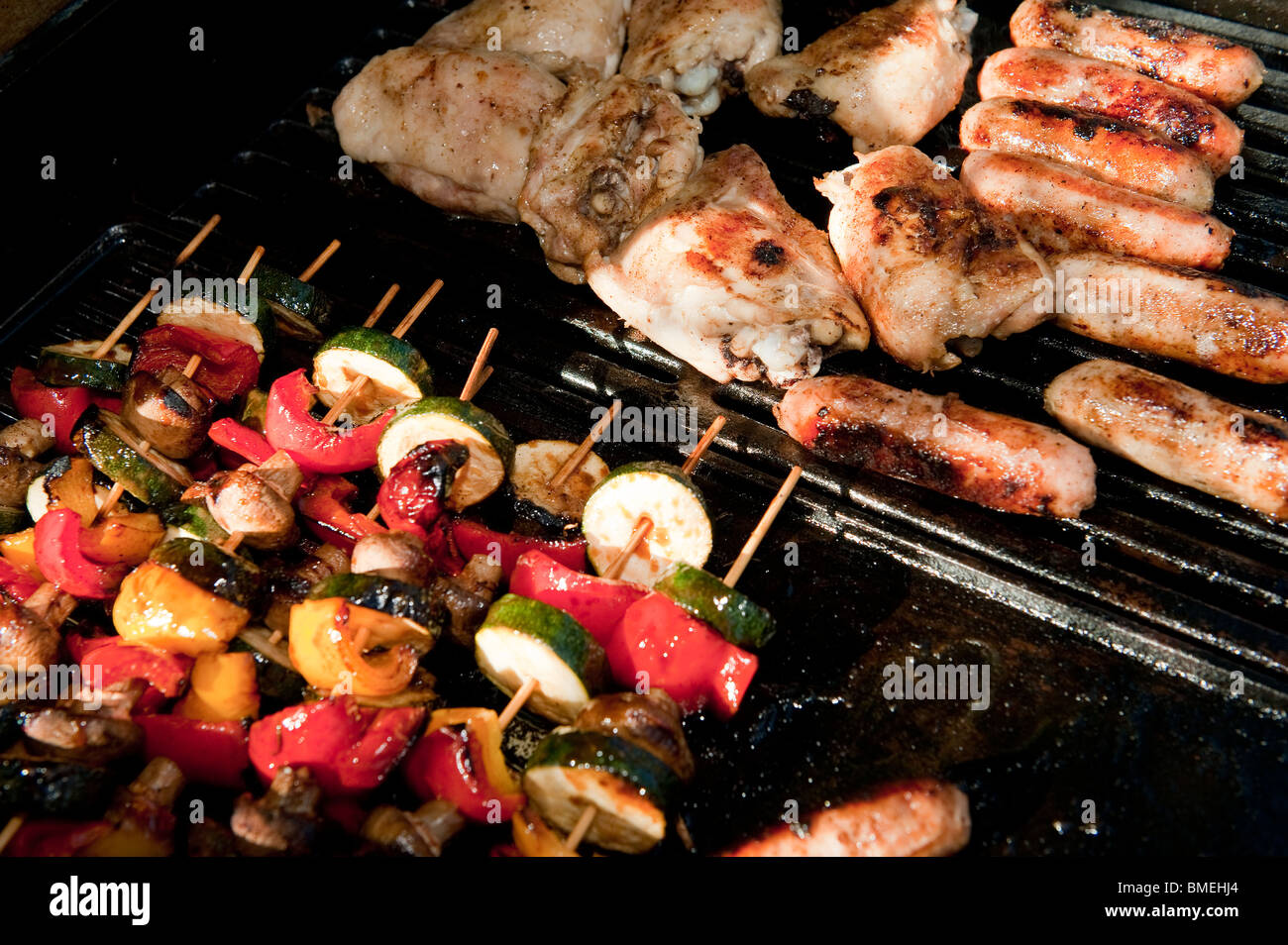 Undercooked chicken hires stock photography and images Alamy