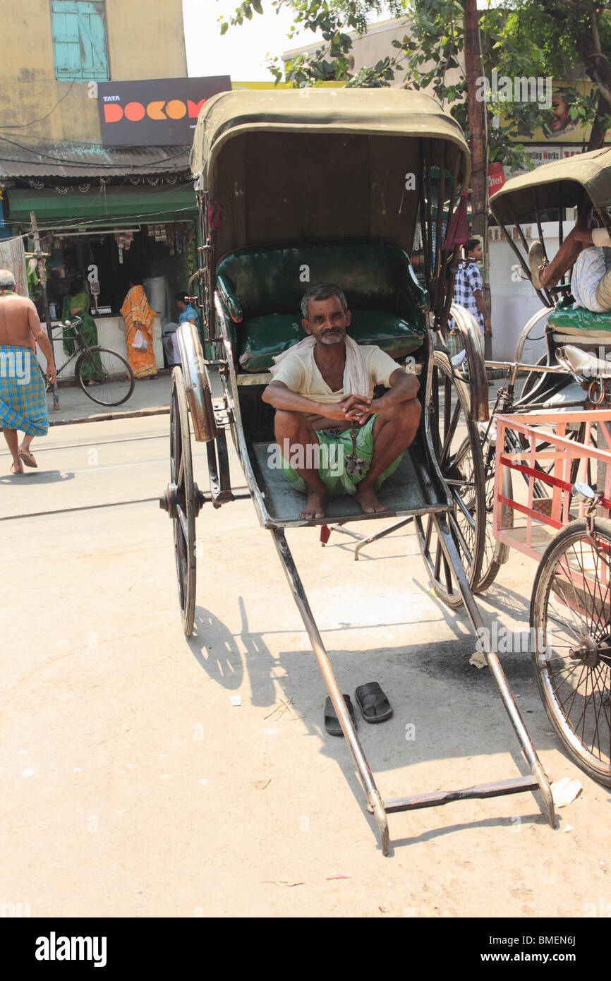 Cycle rickshaw driver, Calcutta Stock Photo
