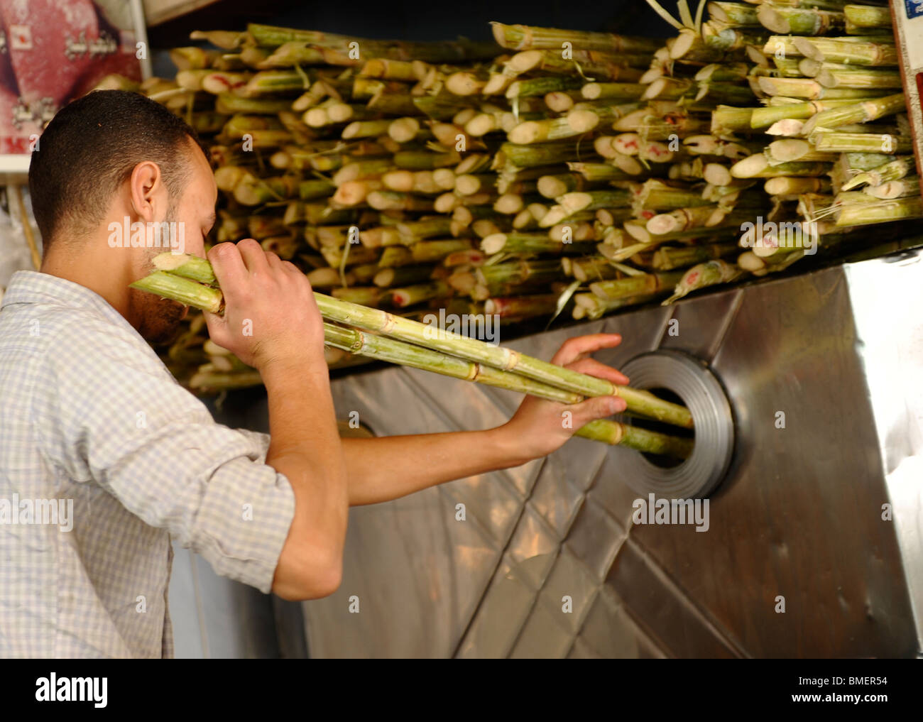 fresh sugar cane juice ,souk goma (friday market), street market