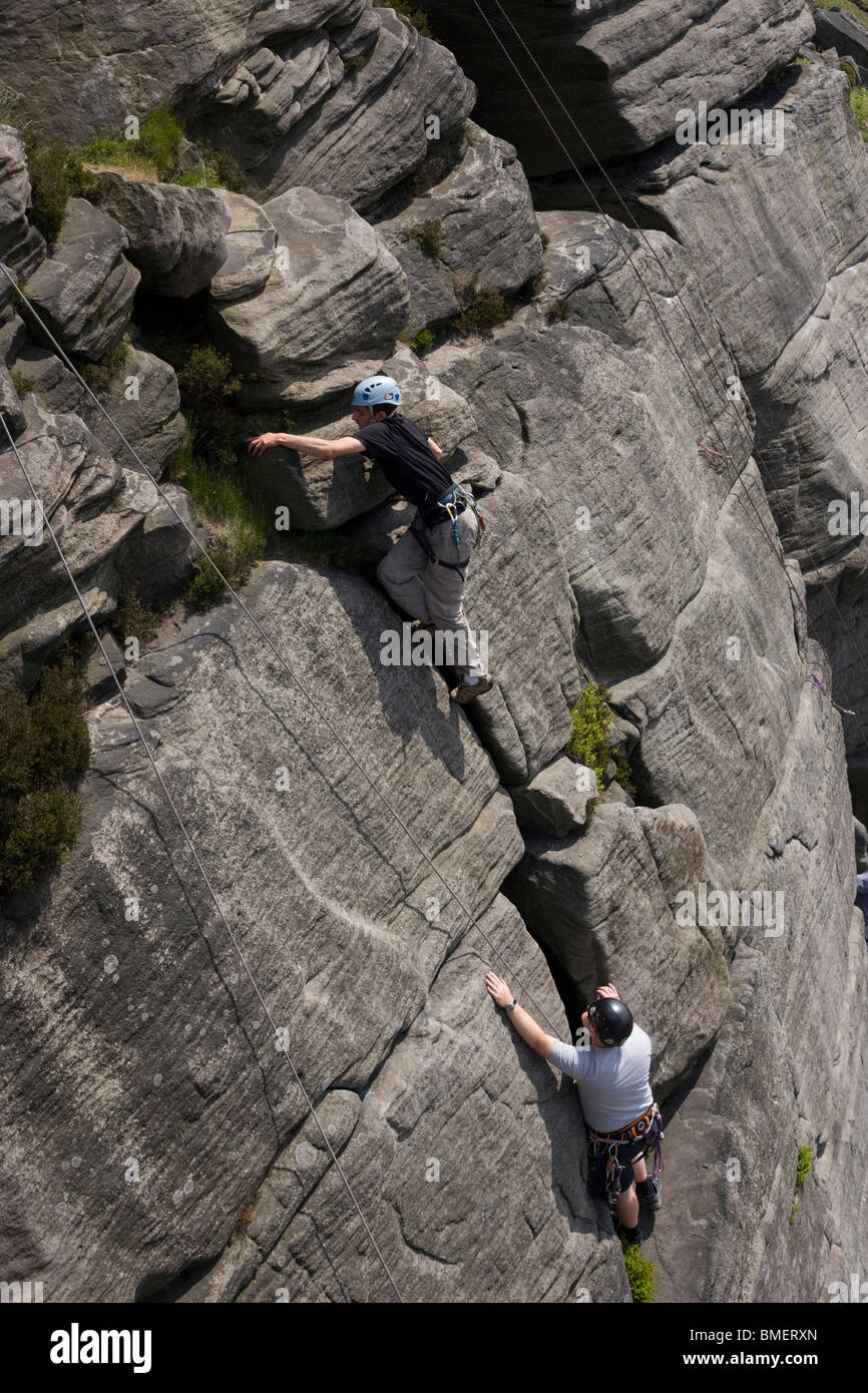 Climbing club and gritstone geology on Long Causeway cliffs, Peak