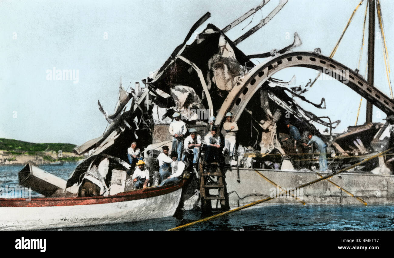 Bluejacket divers working on the wreck of the USS Maine in Havana harbor, 1898. Hand-colored halftone of a photograph Stock Photo