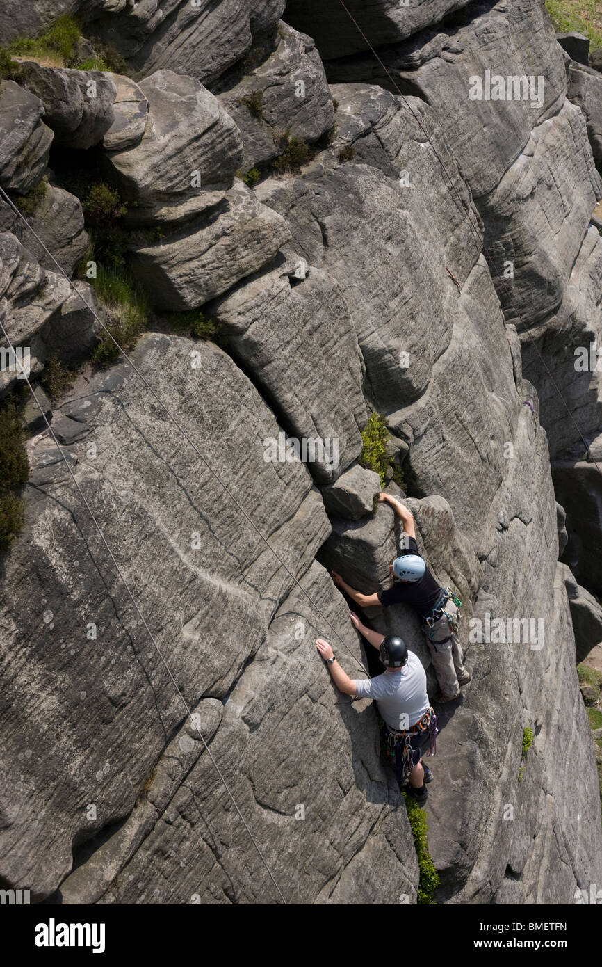 Climbing club and gritstone geology on Long Causeway cliffs, Peak