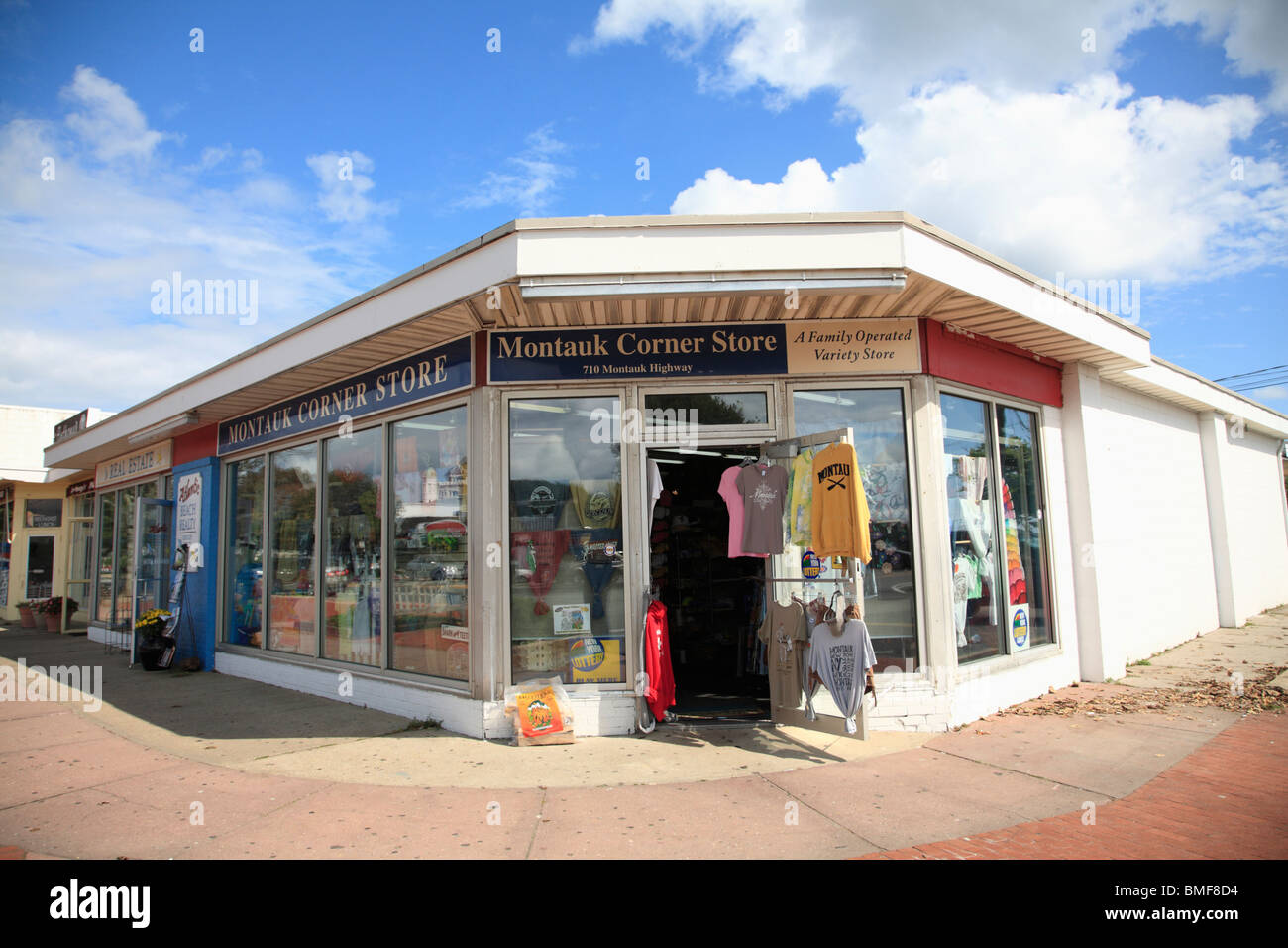 Corner Store High Resolution Stock Photography and Images Alamy