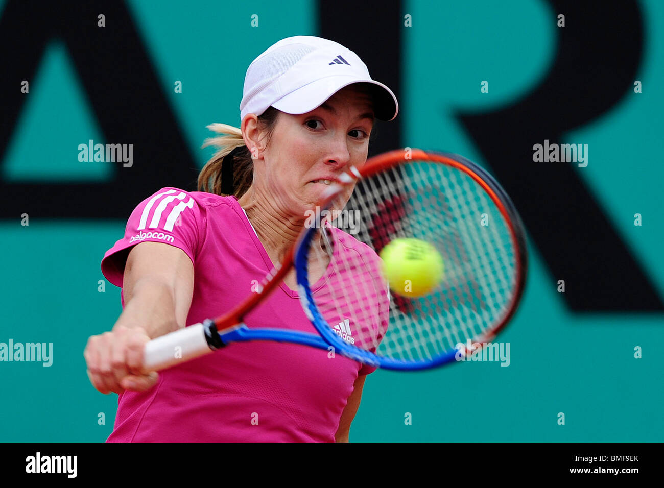 Justine Henin (BEL) competing at the 2010 French Open Stock Photo