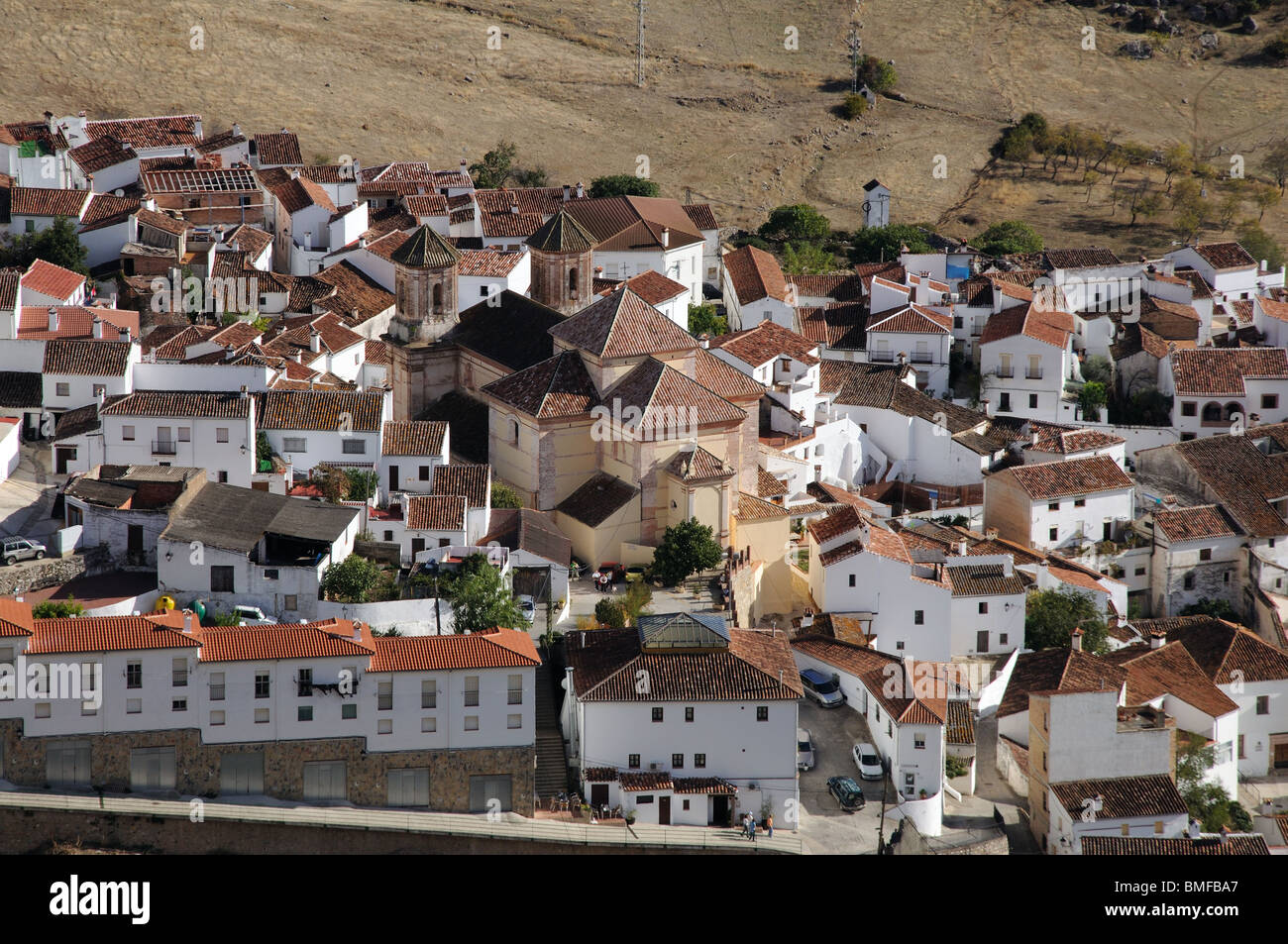 View of whitewashed village (pueblo blanco), Alpandeire, Serrania de Ronda, Malaga Province, Andalucia, Spain, Western Europe. Stock Photo