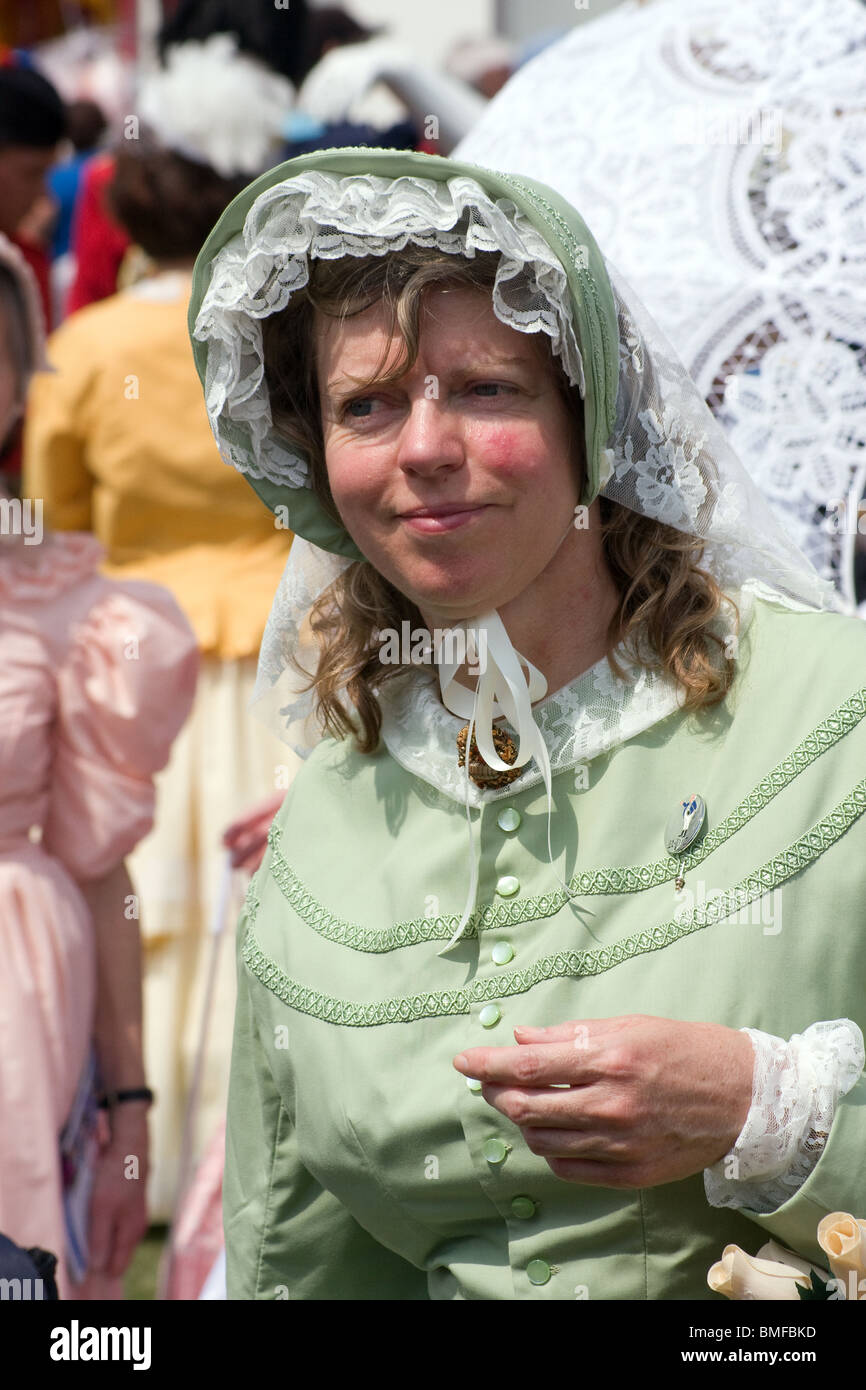 dickens festival victorian dickensian characters high street rochester