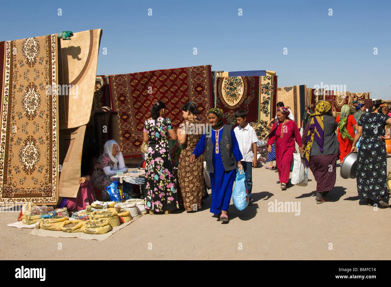 Tolkucha bazar, Ashgabat (Asgabat), Turkmenistan Stock Photo