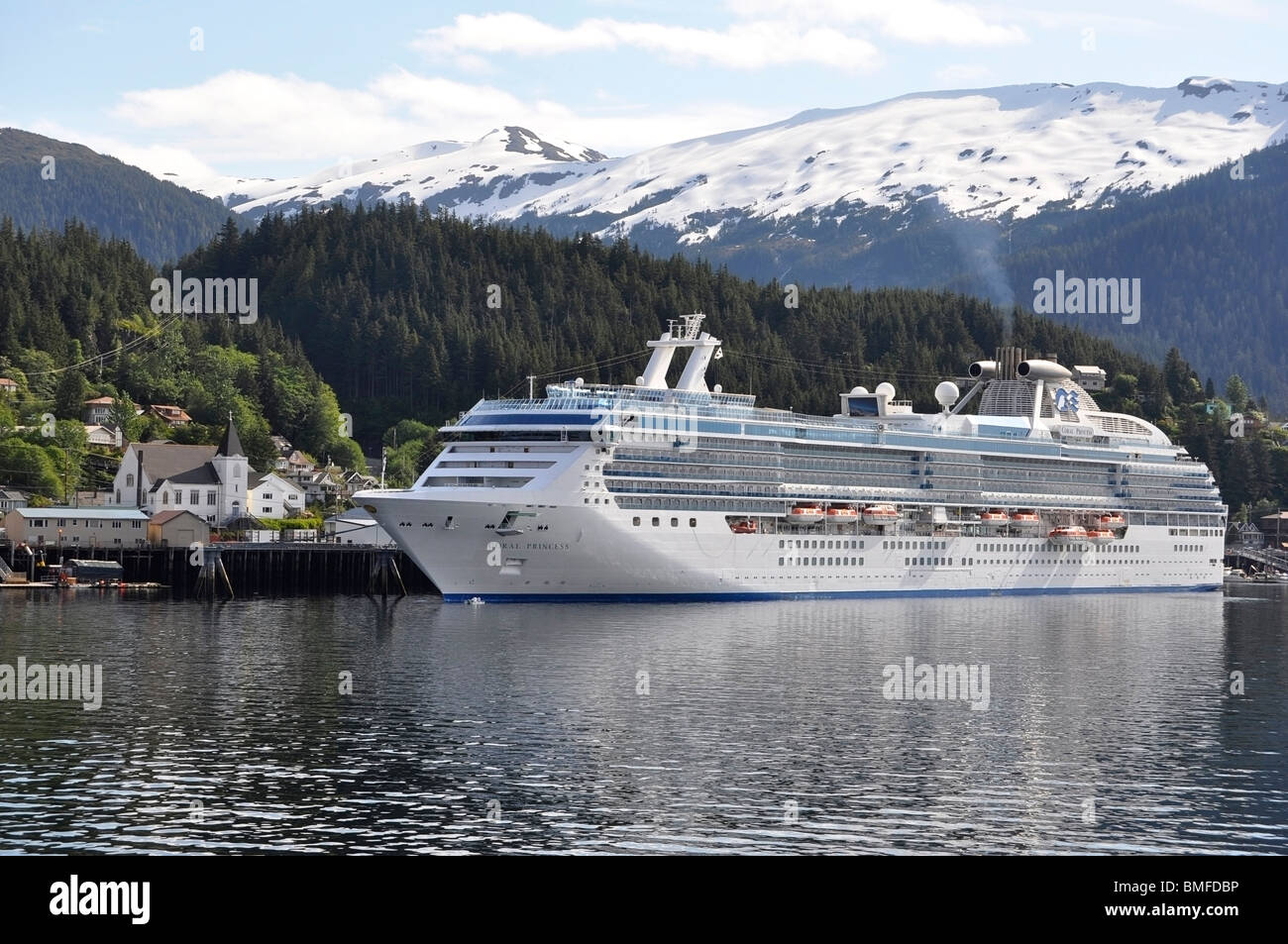 cruise-ship-coral-princess-alaska-stock-photo-alamy
