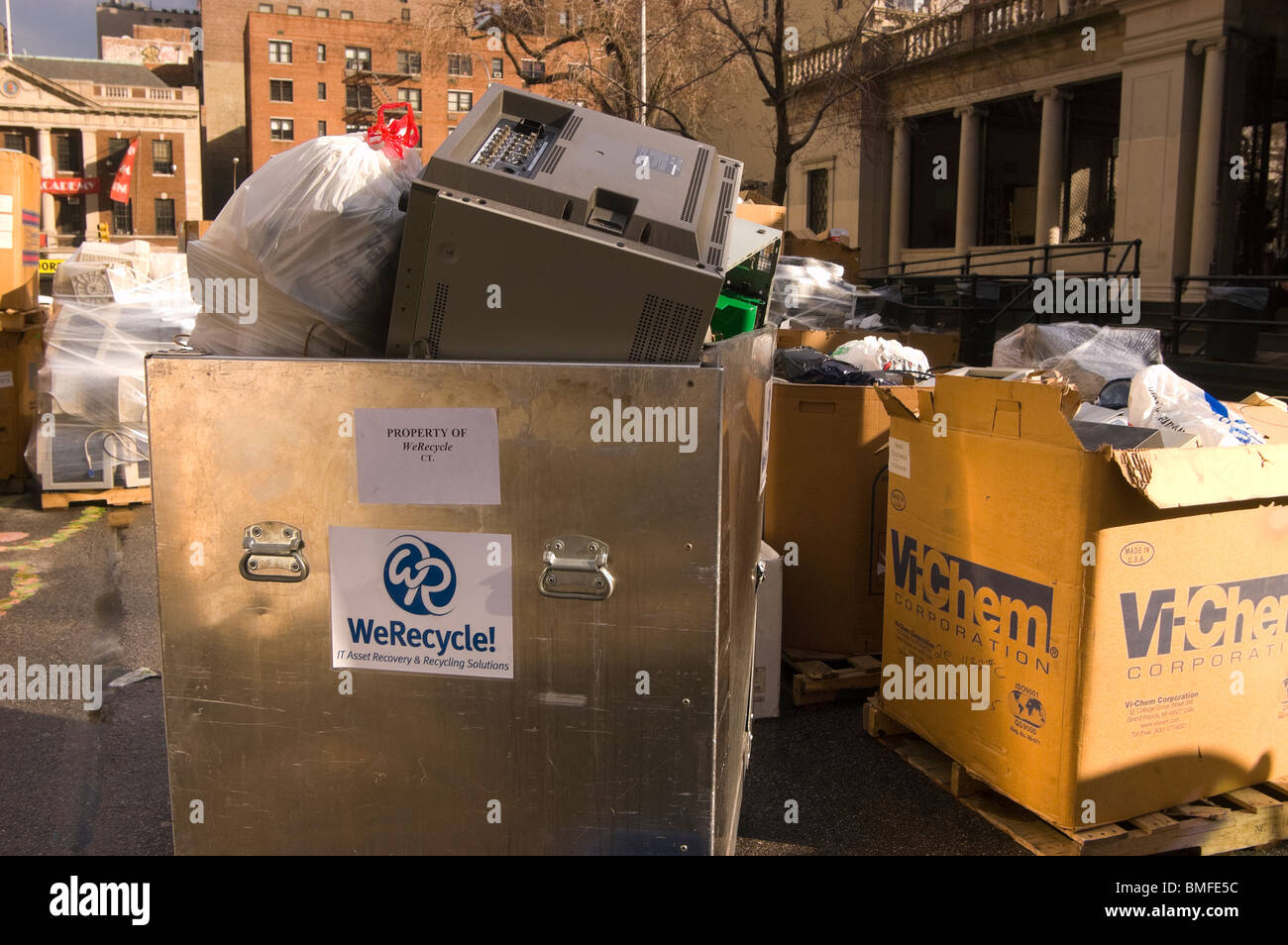 New York State enacts new electronics recycling law Stock Photo Alamy