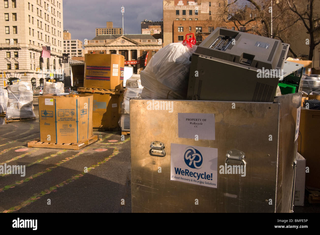 New York State enacts new electronics recycling law Stock Photo Alamy
