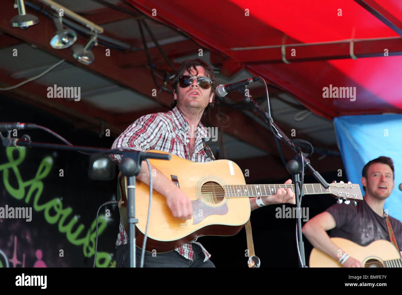 Simon Fagin performing at The Flatlake Festival, Co. Monaghan, Ireland Stock Photo
