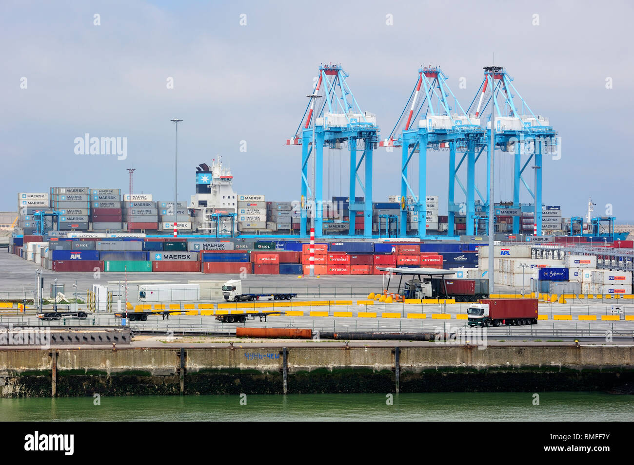 Container terminal cranes at the Port of Zeebrugge, Belgium Stock Photo