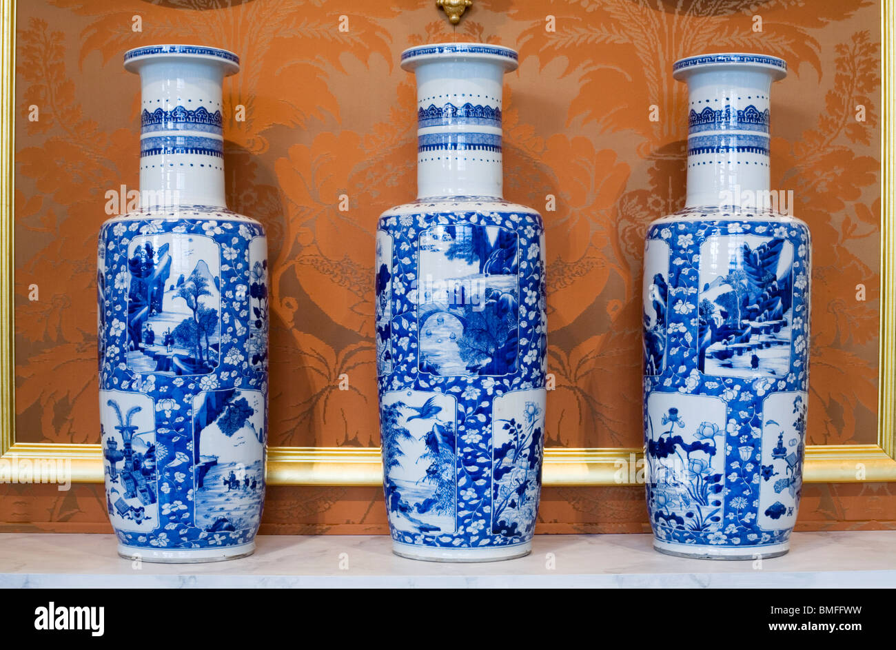 Collection of blue vases hires stock photography and images Alamy