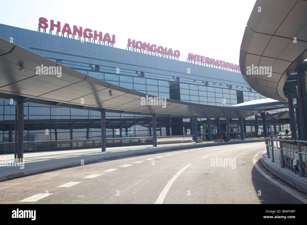 Shanghai Hongqiao International Airport, Shanghai, China Stock Photo - Alamy