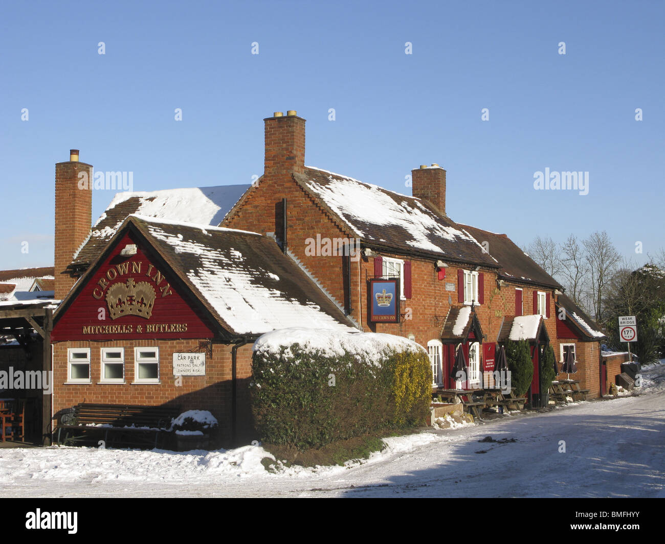 The Crown public house at Withybed Green, Alvechurch, Worcestershire, England Stock Photo