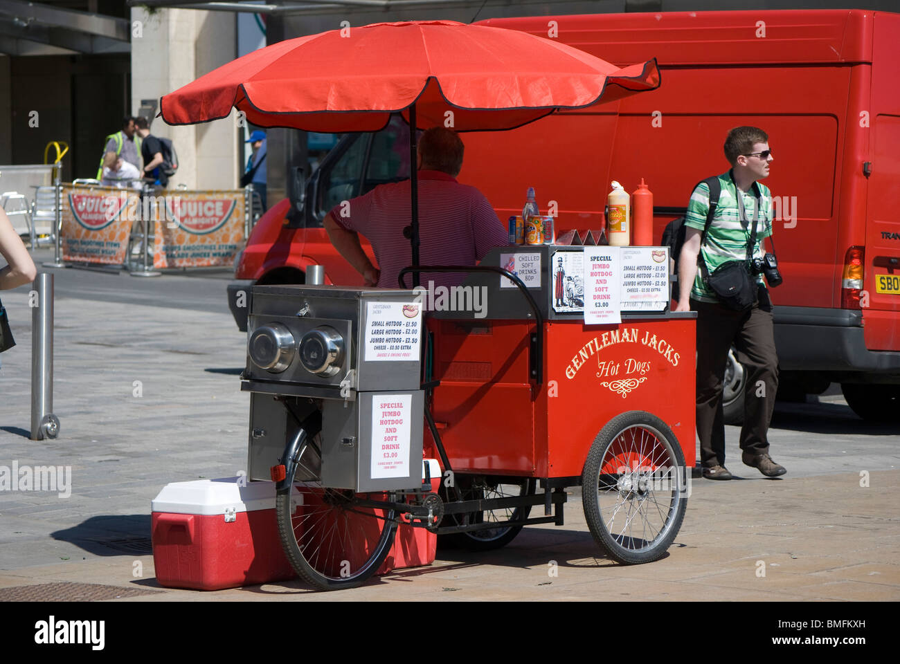 Hot dog seller in Princes Street, Edinburgh Stock Photo Alamy