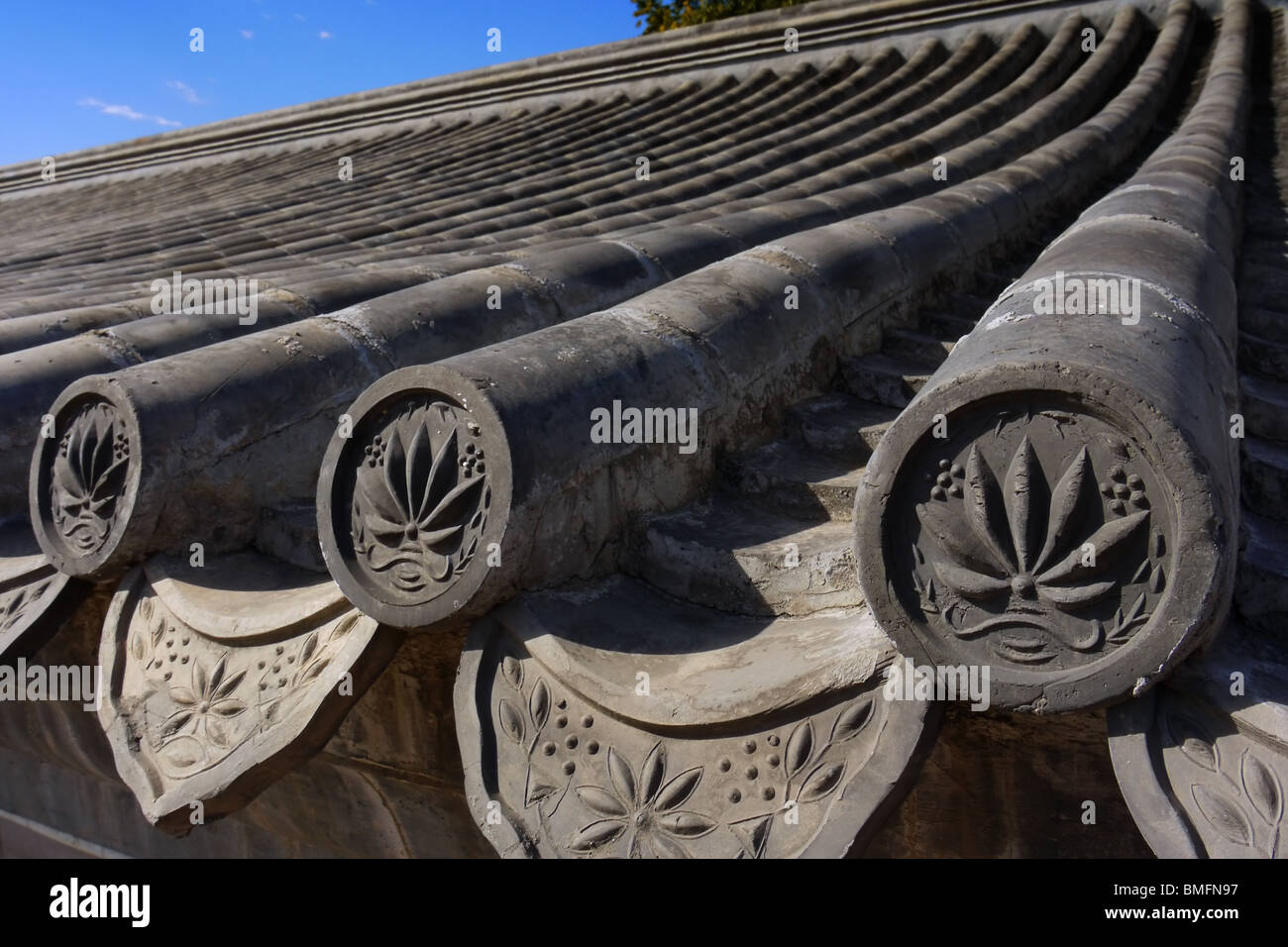 Tiled roof of traditional hutong family courtyard house in Beijing, China Stock Photo