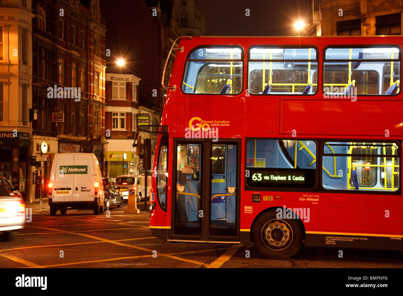 London night bus hi-res stock photography and images - Alamy