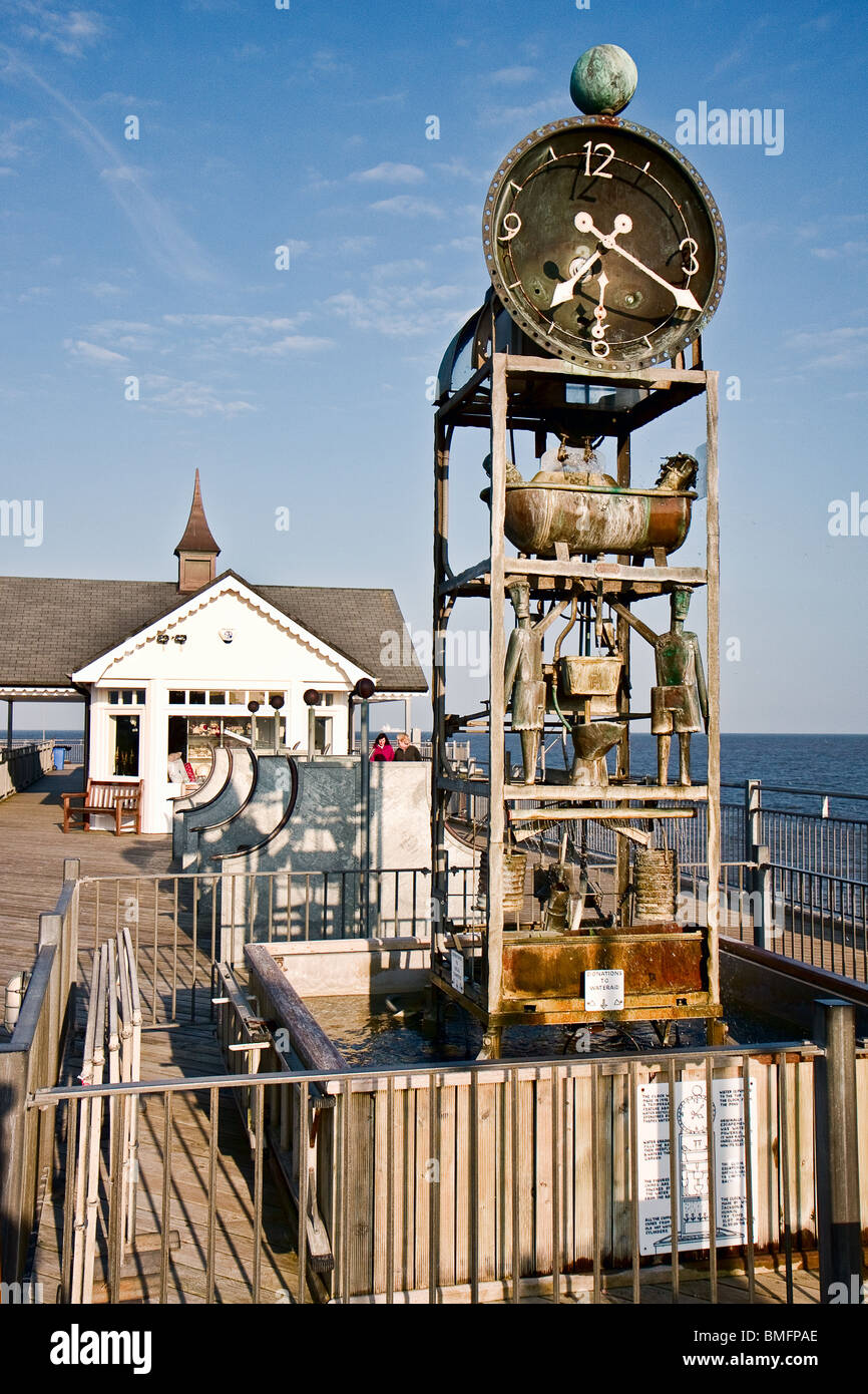 Waterclock clock southwold pier hires stock photography and images Alamy