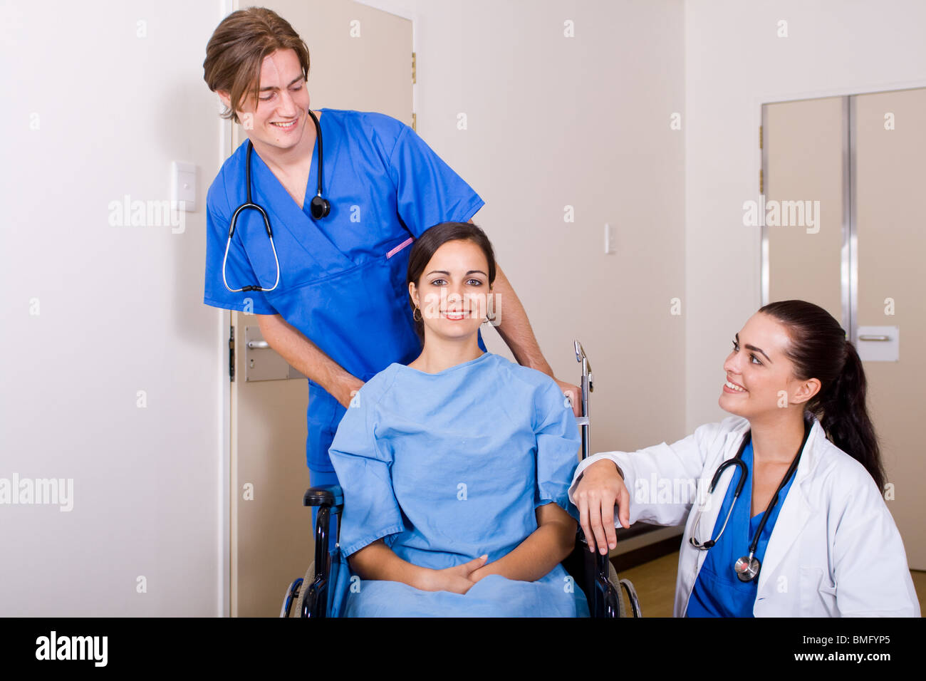 Doctor hospital ward hi-res stock photography and images - Alamy