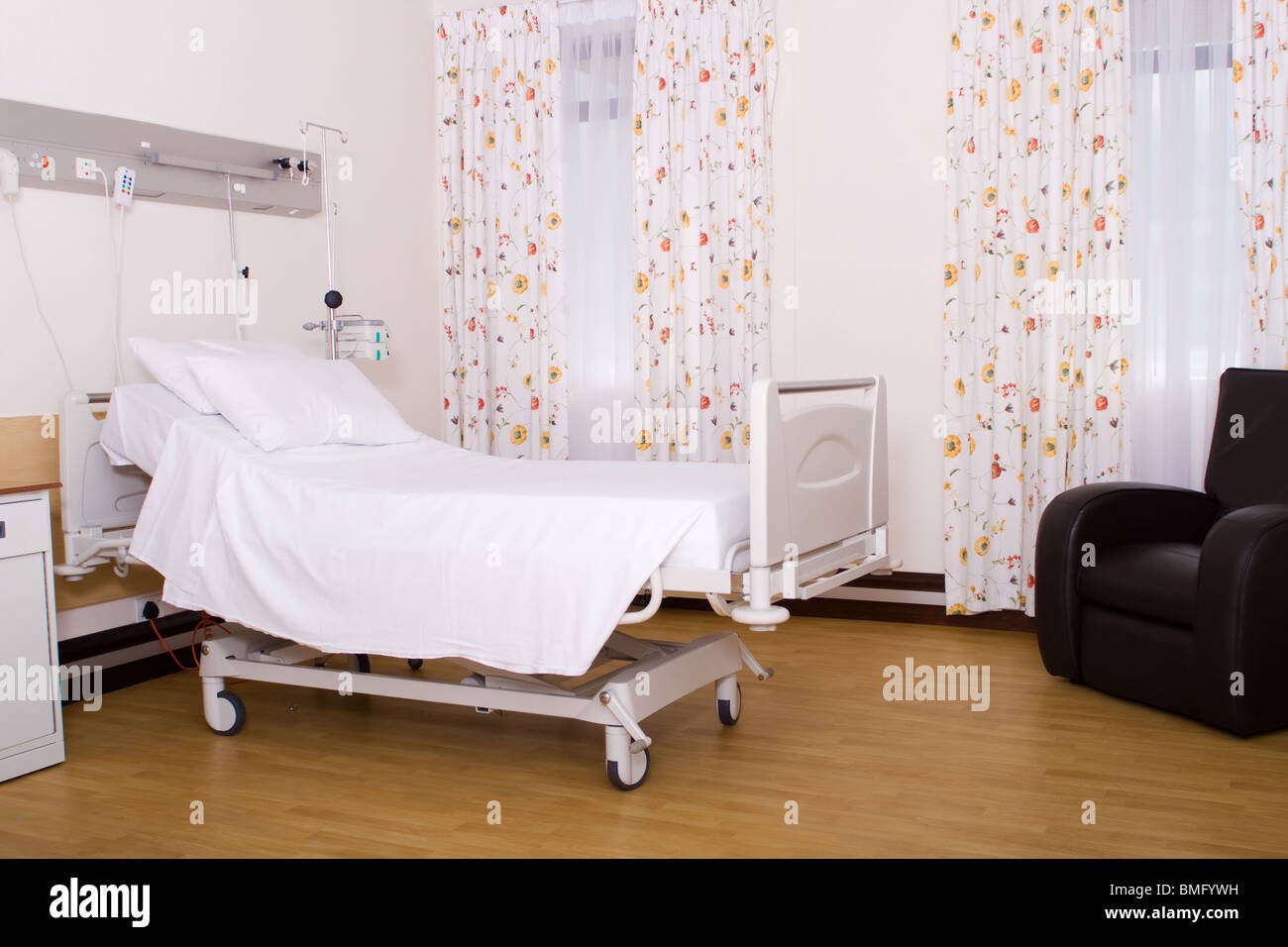 Empty Hospital Bed High Resolution Stock Photography and Images - Alamy