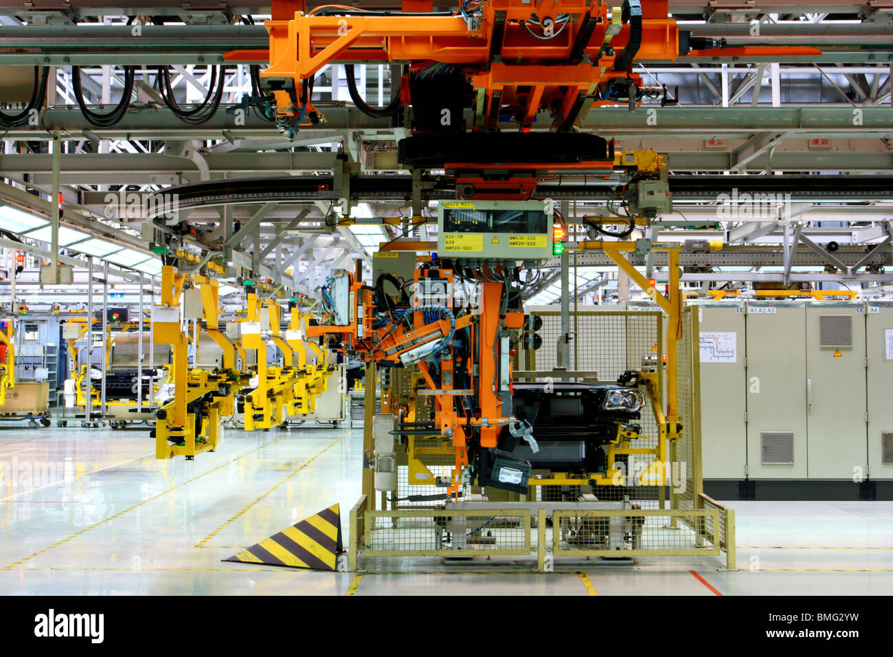 Factory floor, First Automobile Works, Changchun, Jilin Province, China Stock Photo