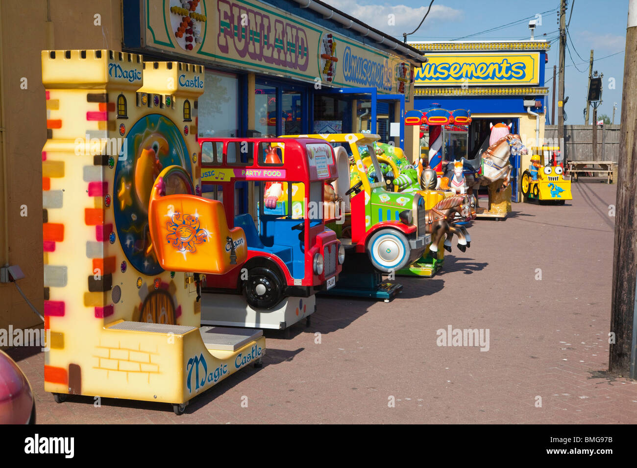 arcade kiddie rides