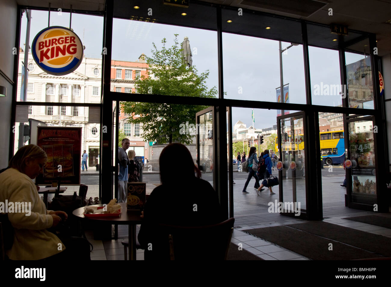 Burger King Street View View Of O'connell Street From Inside A Burger King Franchise Fast Food  Restaurant Stock Photo - Alamy