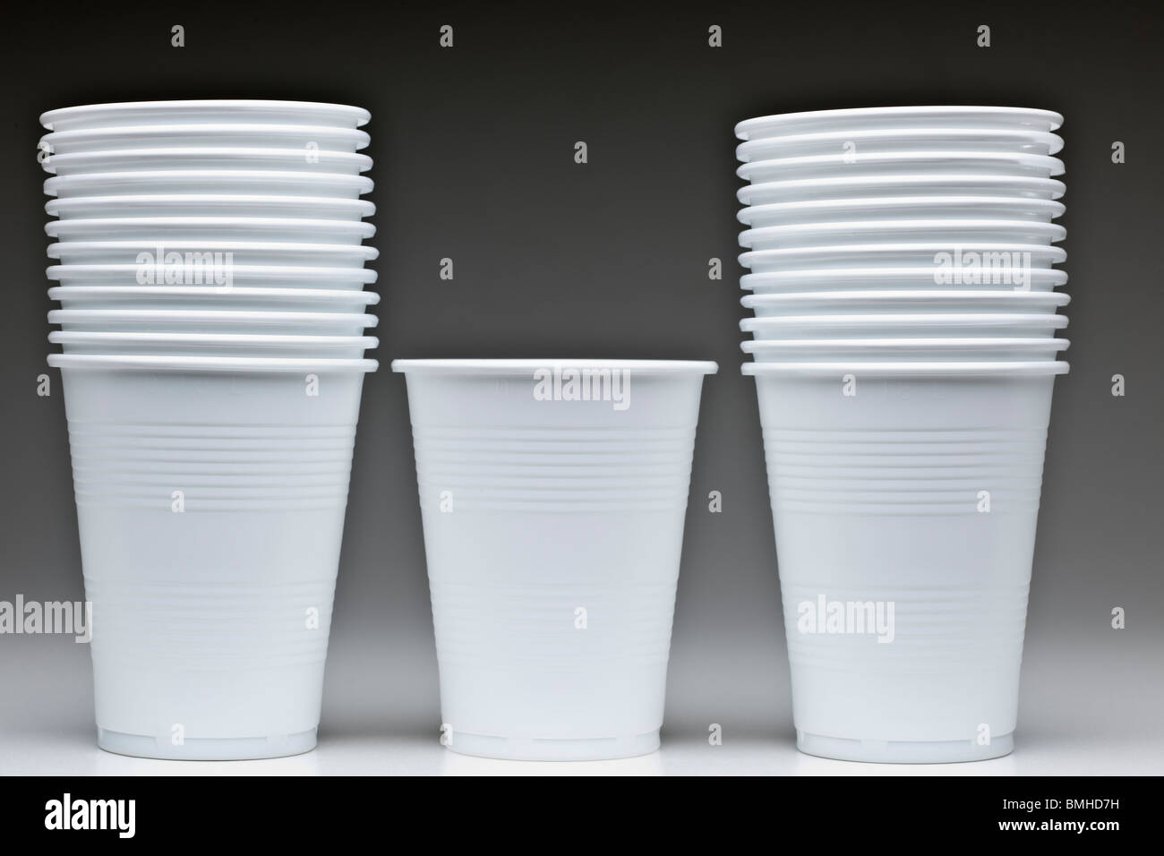 Stacked white plastic cups Stock Photo by ©shawn_hempel 119119312