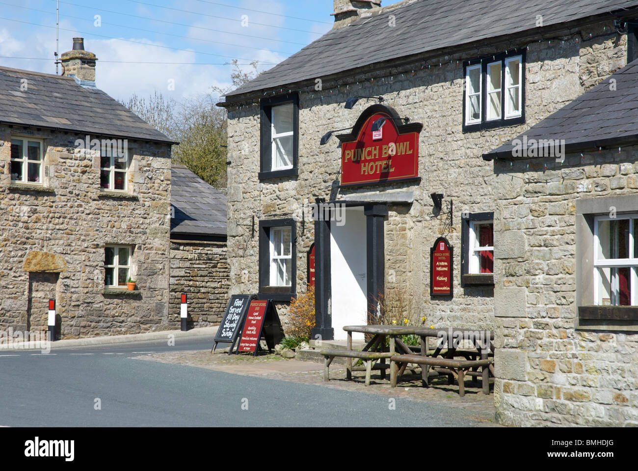 The Punch Bowl Hotel, Low Bentham, Lancashire, England UK Stock Photo