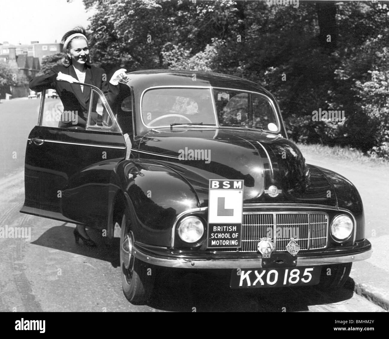 1949 Morris Minor British school of Motoring Stock Photo Alamy
