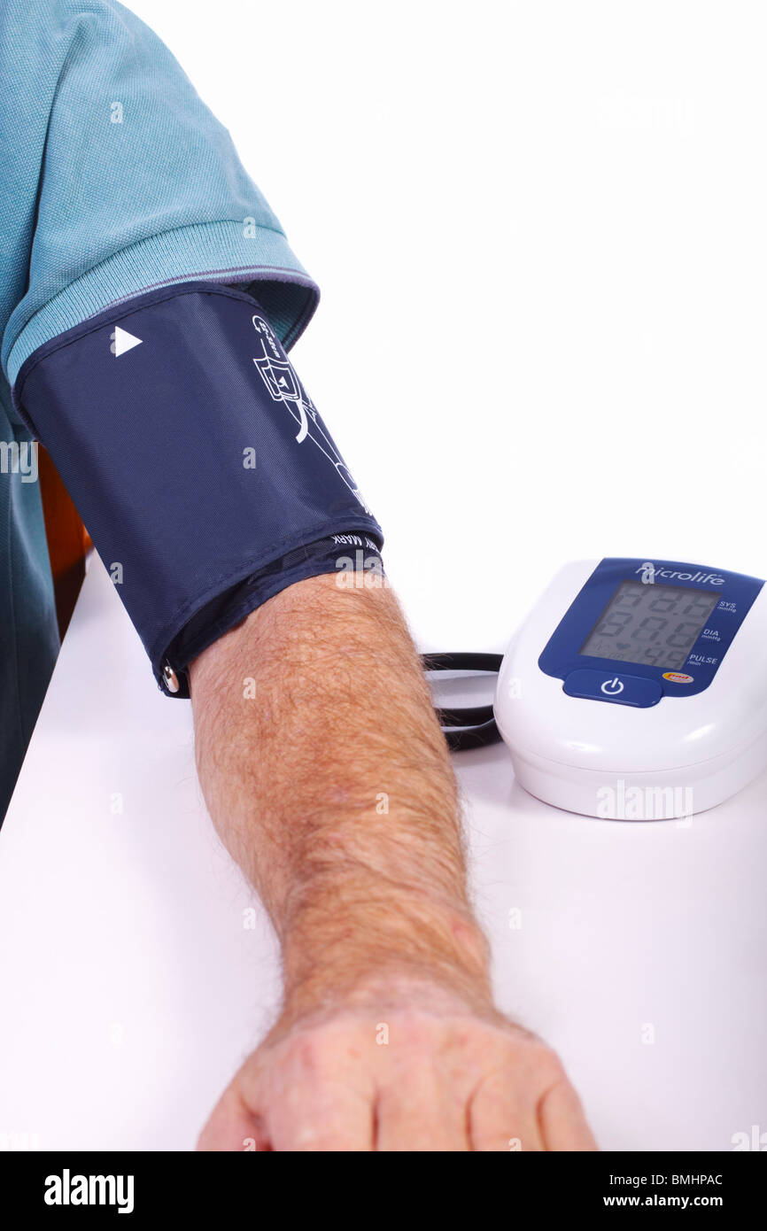 Blood pressure hi-res stock photography and images - Alamy