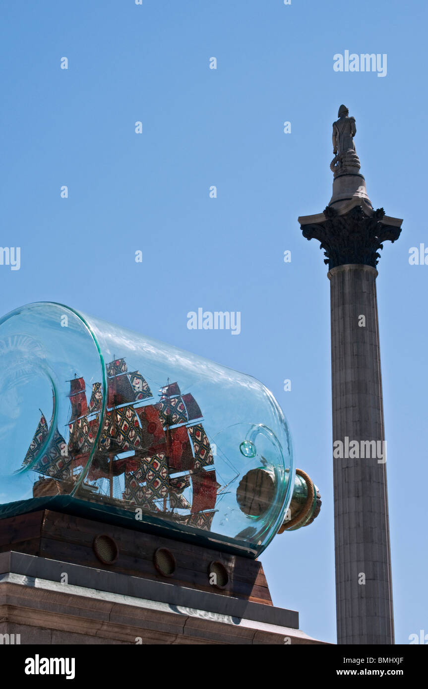 'Nelsons ship in a bottle' by Yinka Shonibare on the forth plinth,Trafalgar Square. Stock Photo