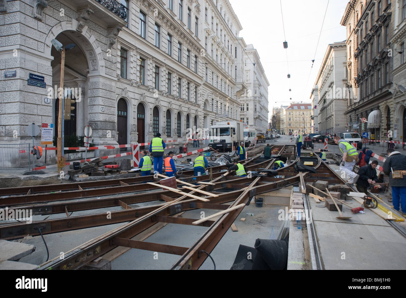 Wien, Straßenbahn, Bau der Umleitungsstrecke Reichsratsstraße - Vienna, Tramway Stock Photo