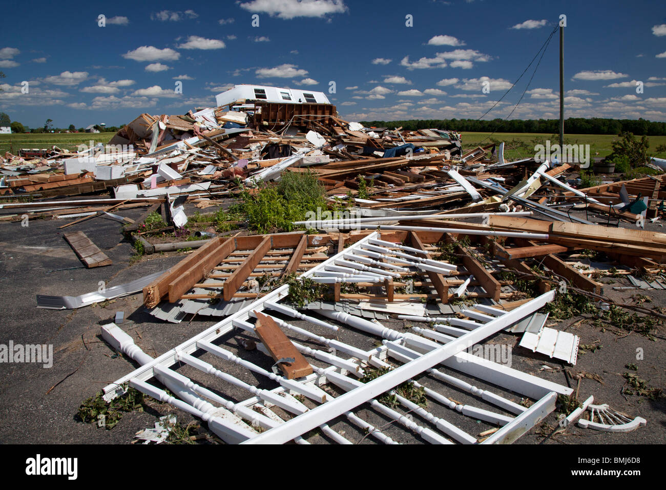 Dundee, Michigan - A house destroyed by a tornado. Stock Photo
