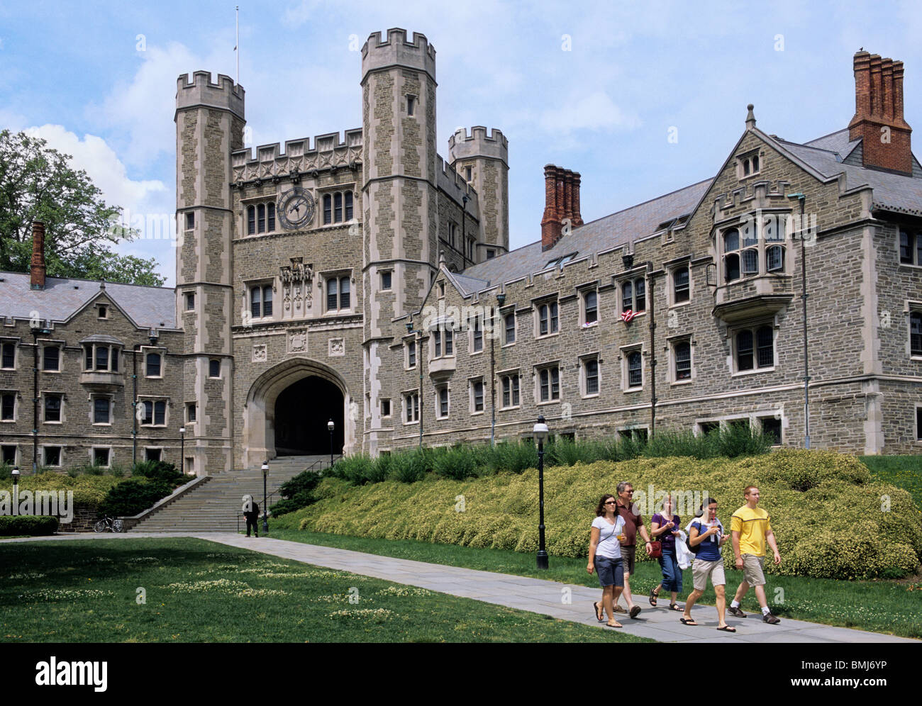 Princeton University campus, Blair Hall. Students walking to classes on campus. Princeton is an Ivy league university in New Jersey USA Stock Photo