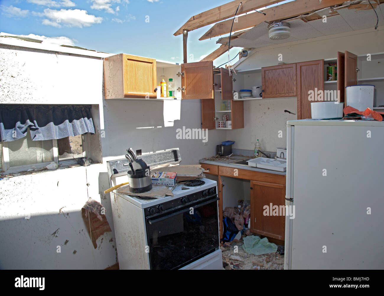 Dundee, Michigan An apartment building severely damaged by a tornado