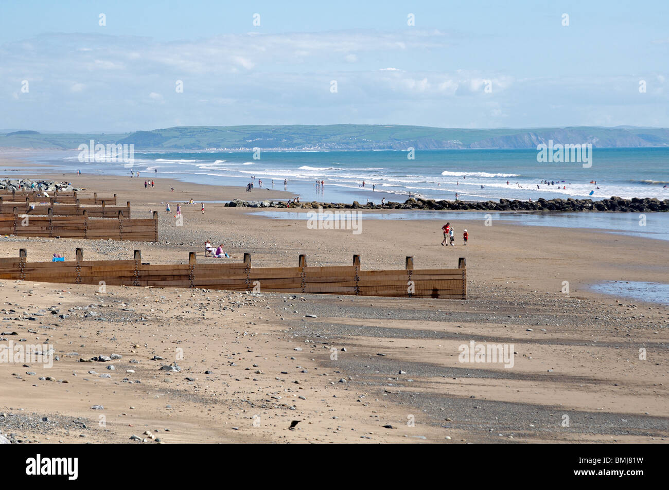 Flood prevention coastal defence hi-res stock photography and images ...
