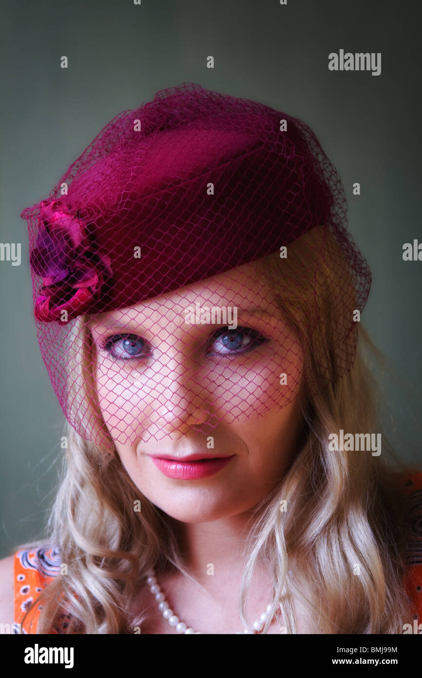 Lady in hat hi-res stock photography and images - Alamy