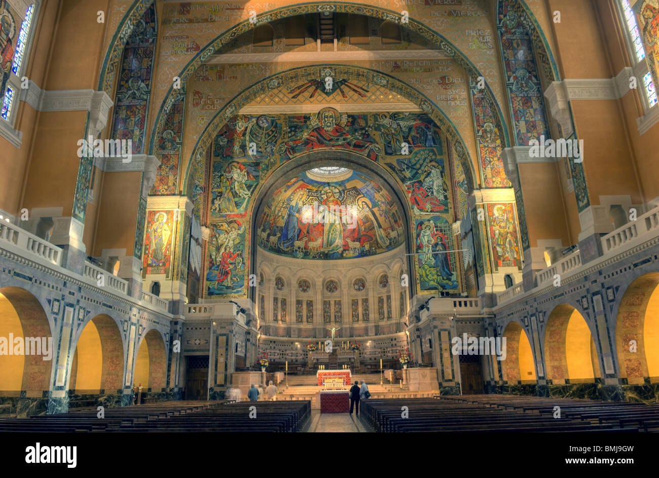 Lisieux basilica hi-res stock photography and images - Alamy